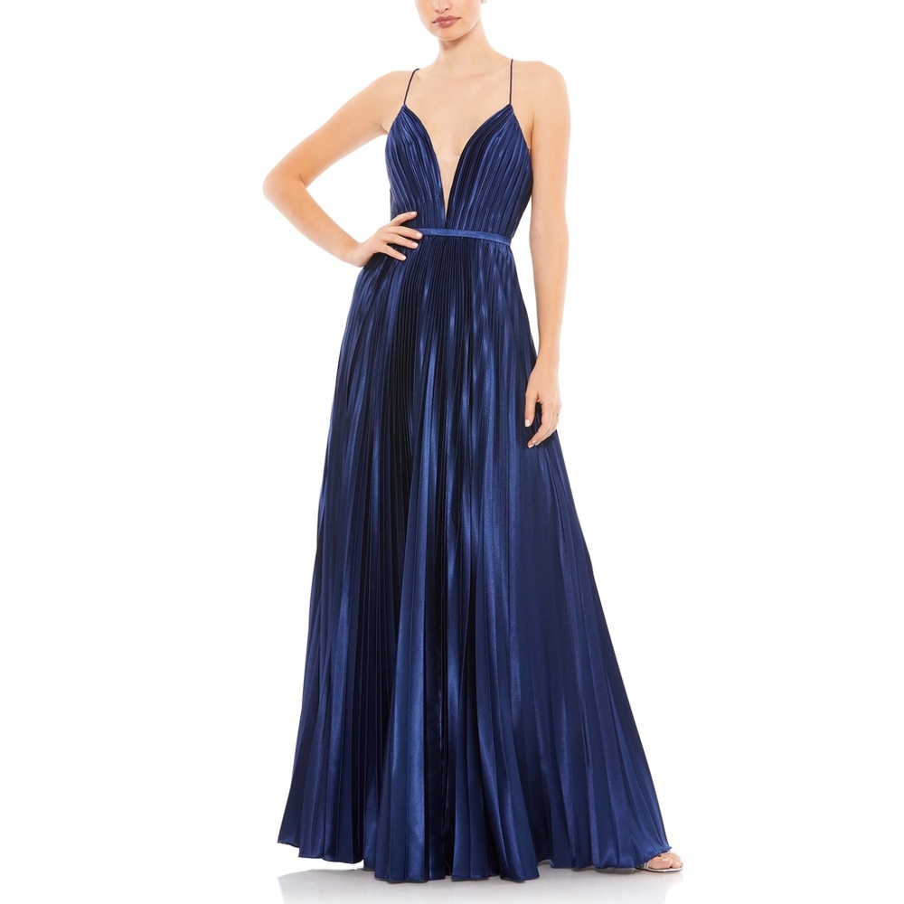 New Mac Duggal Ieena 49039 Plunge Neck Pleated Gown, Size 6